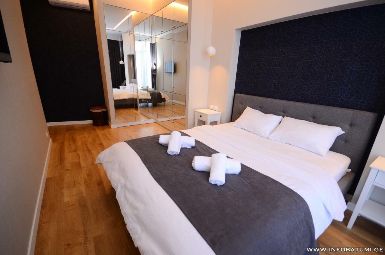 West Apartments บาทูมิ ภายนอก รูปภาพ