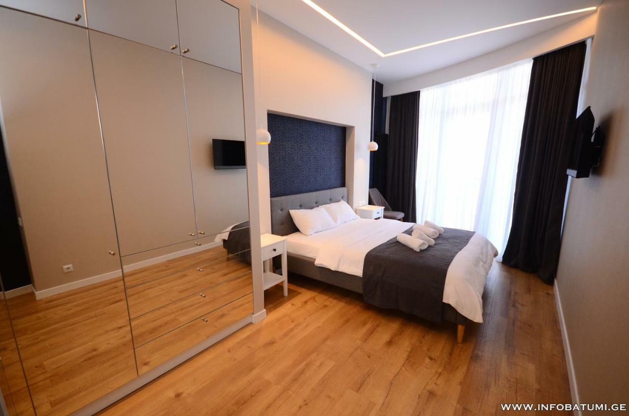 West Apartments บาทูมิ ภายนอก รูปภาพ