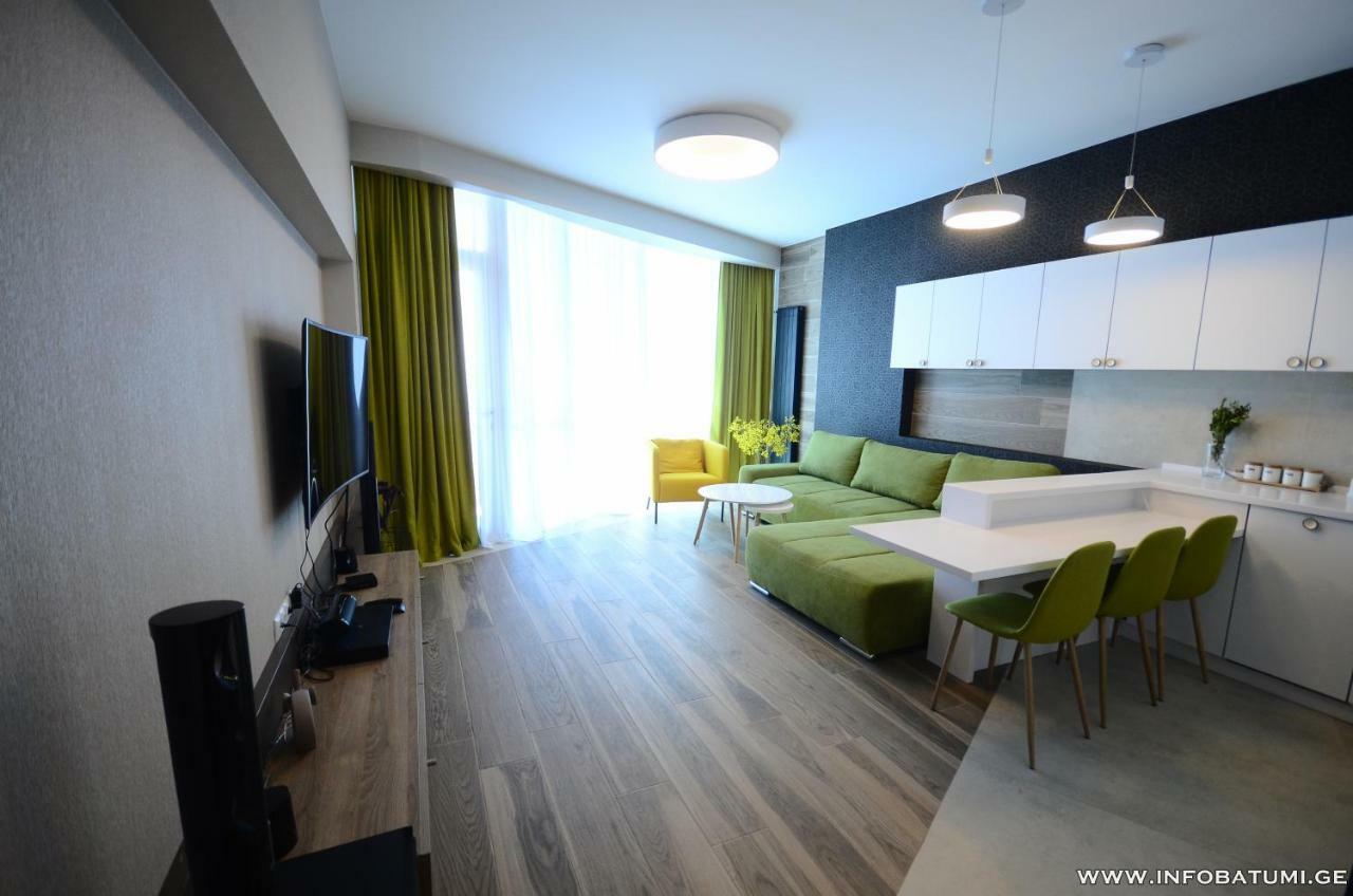 West Apartments บาทูมิ ภายนอก รูปภาพ